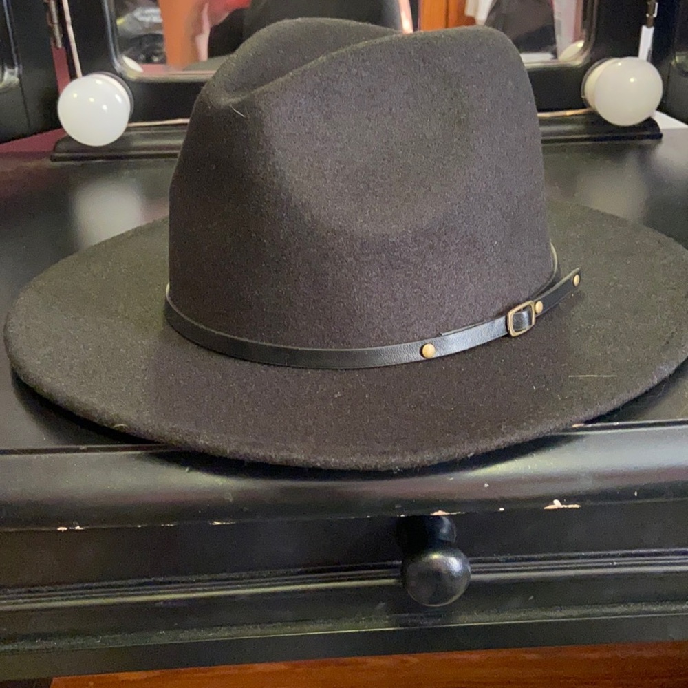 Never worn hat.